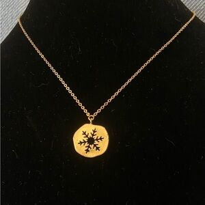 💜 5/$15 Elegant Gold Snowflake Pendant Necklace